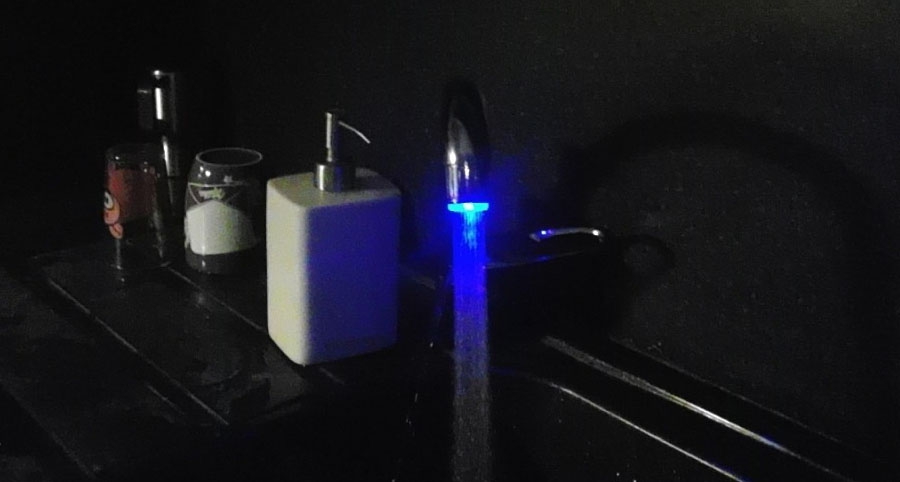 Bocais LED LED para torneira e chuveiro